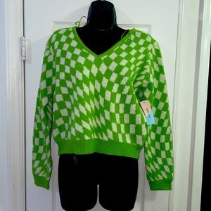 ❗️3 for $21❗️Green v-neck crop sweater NWT